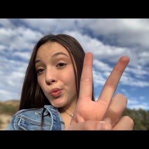 Meet your Posher, Jade